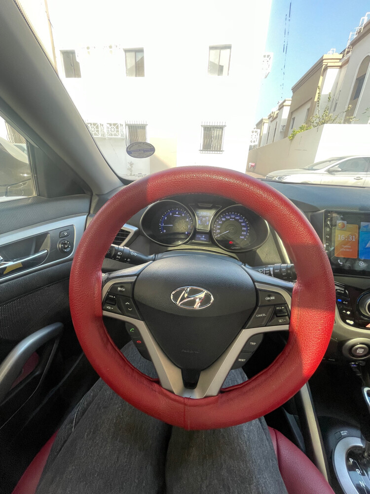 Hyundai veloster - 4