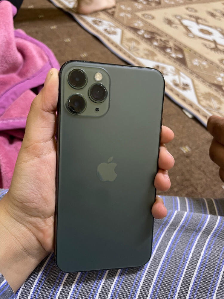 iPhone 11 Pro - 4