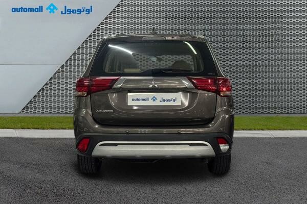 MITSUBISHI OUTLANDER 2.4L 4WD 2023 - 6