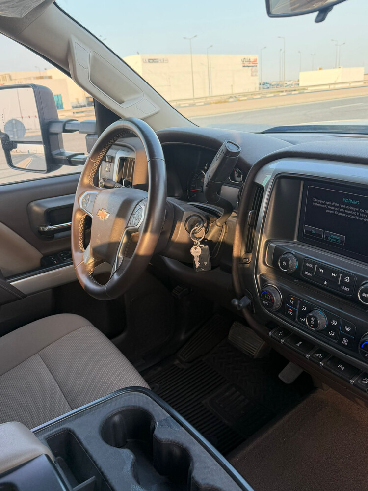 للبيع سلفرادو كرفان - 4