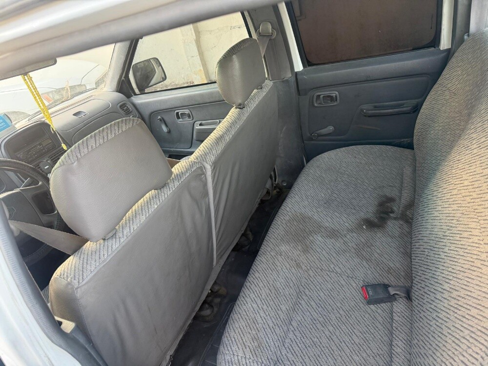 Nissan Sunny – 2001 Model - 3