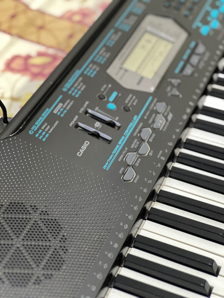 Casio CTK-2100 61-Key Keyboard  - 2