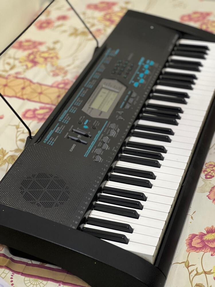 Casio CTK-2100 61-Key Keyboard  - 1