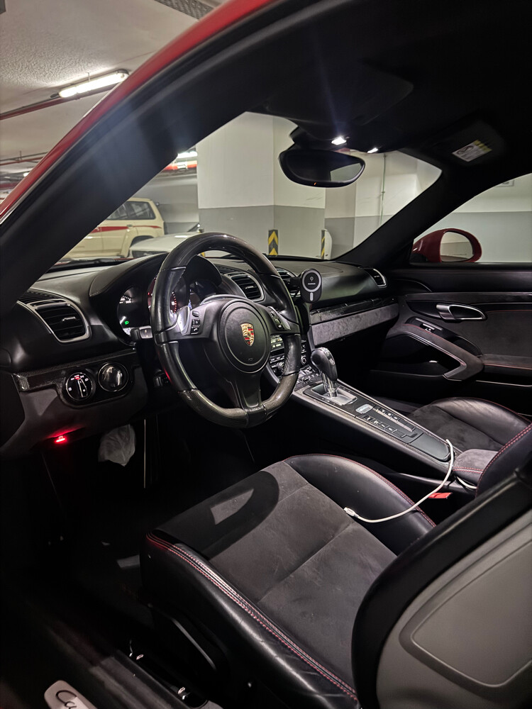 Porsche - 3