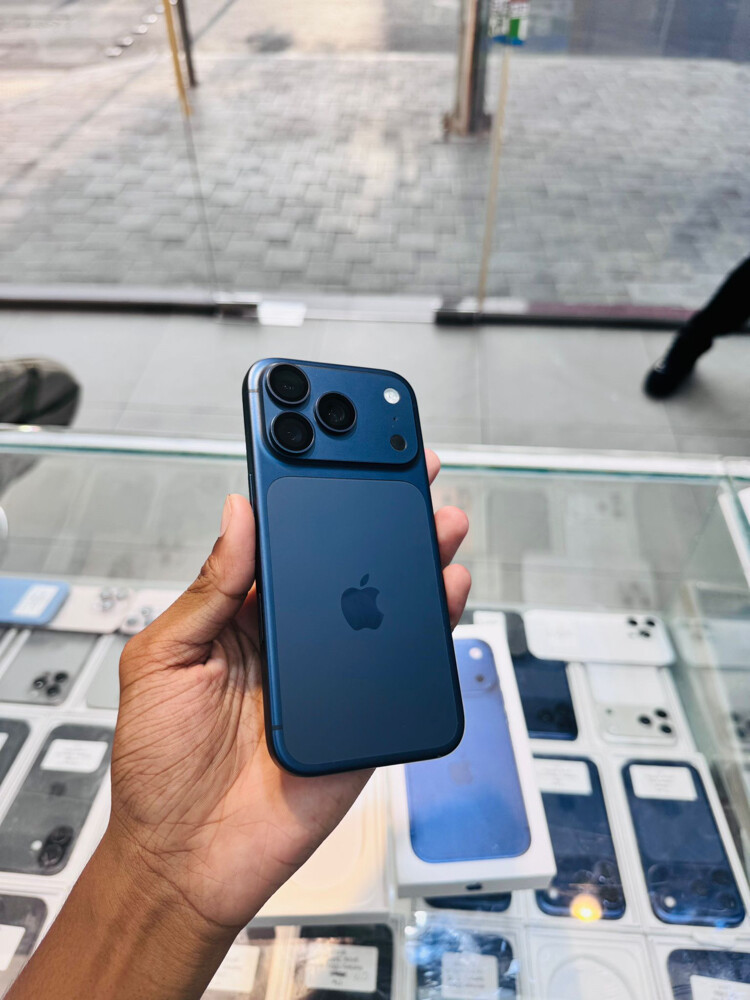 17pro deep blue 512gb  - 4