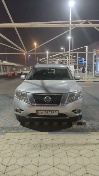 2015 Nissan Pathfinder SV - 1