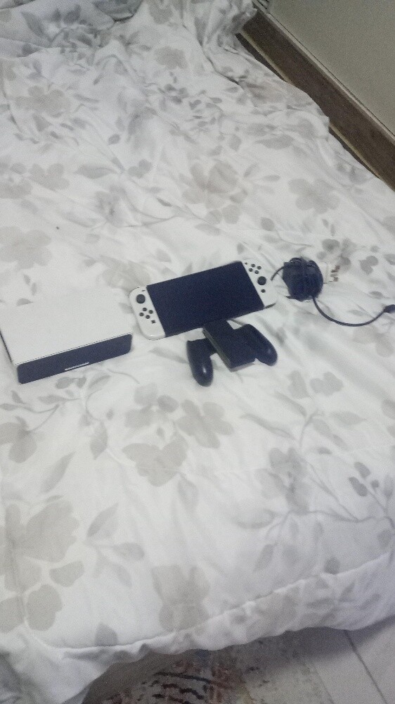 nintendo switch oled - 3