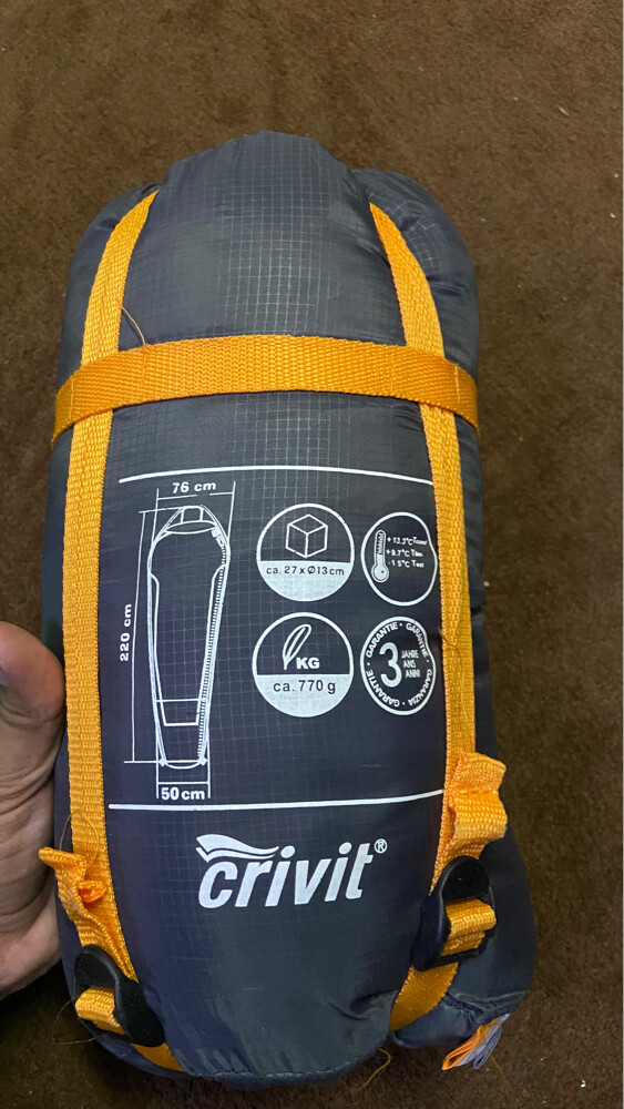 tant shade and sleeping bag - 6