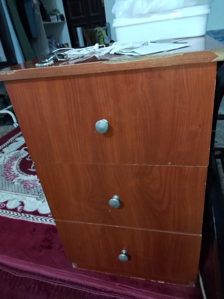 ترابيزة مكتب بالادراج - 2