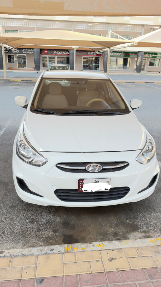 Hyundai accent   - 7