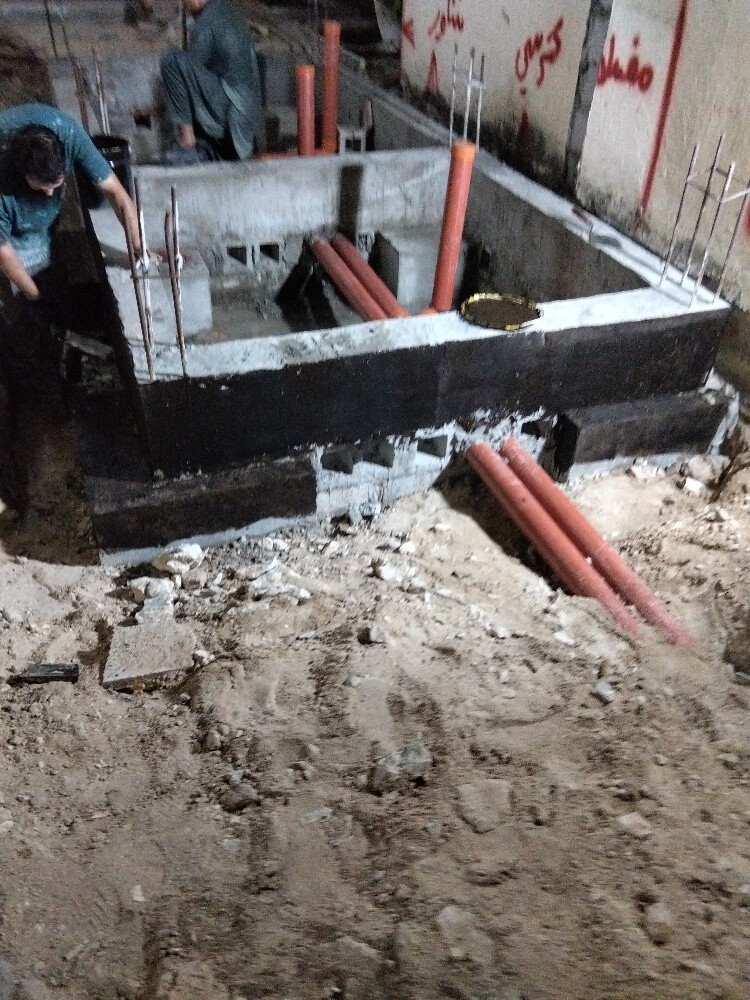اعمال البناء طابوق بلاستر سرميك . - 1