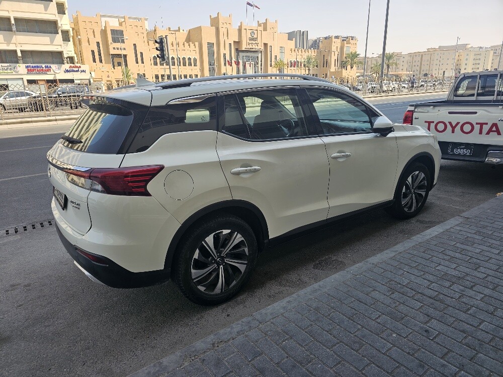 جى ايس فور سيارة للبيع اتسل على ٥ - 1