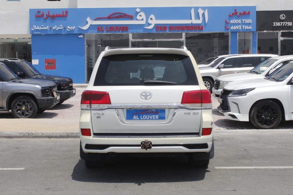 Toyota Land Cruiser VXS - 5