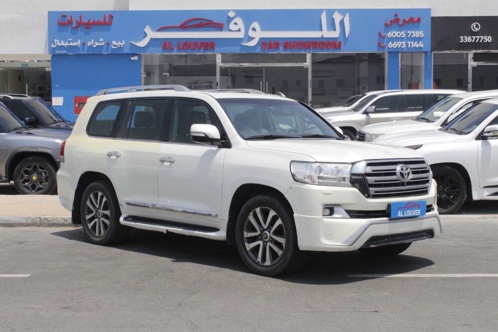 Toyota Land Cruiser VXS - 6