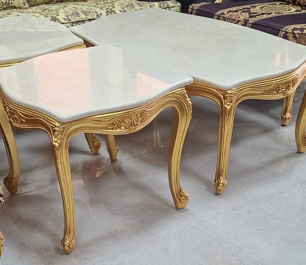 3 طاولات بحالة ممتازة - 3