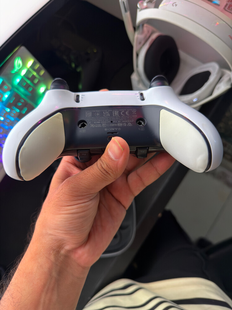 PS5 edge controller with case - 3