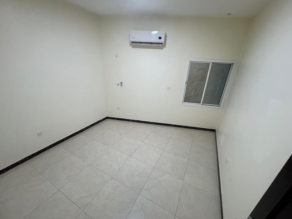 للبيع عمارة في ام غولينا - 3