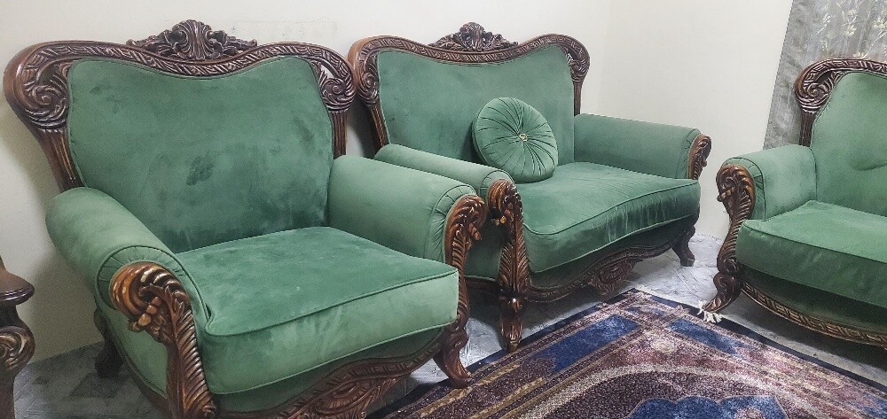 كنب كبير ومريح .مستعمل نظيف - 3