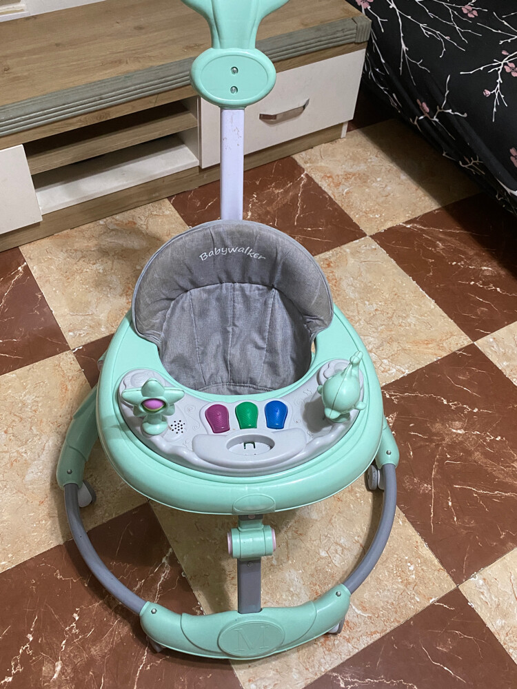 Baby waker in perfect condition  - 3