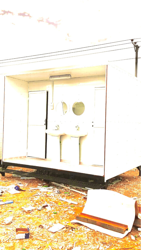 Cabin toilet kitchen - 1