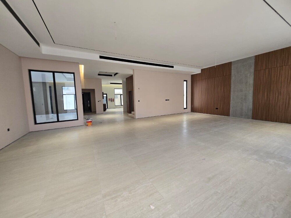 For sale/ Brand new villa 7 Bhk - 9