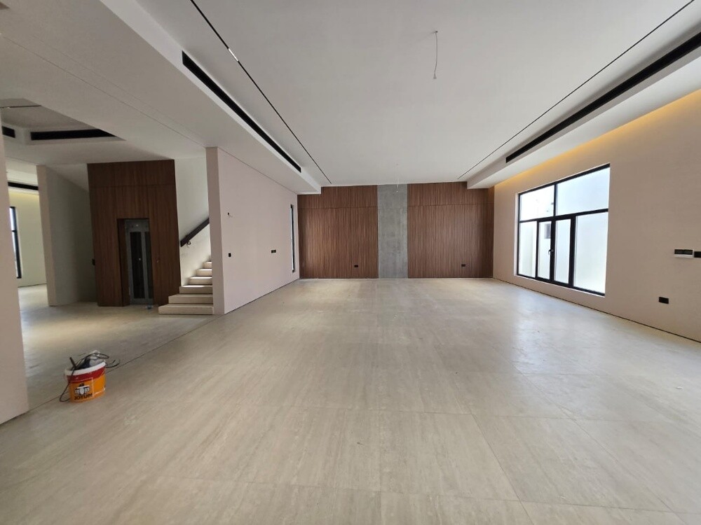 For sale/ Brand new villa 7 Bhk - 5