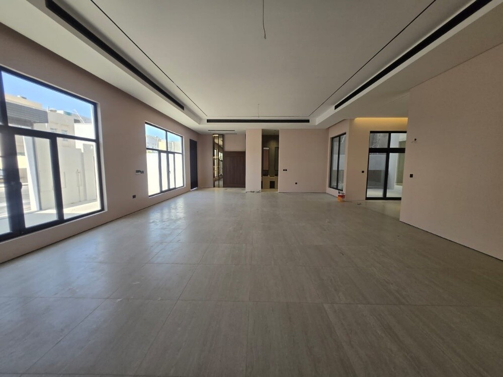 For sale/ Brand new villa 7 Bhk - 2