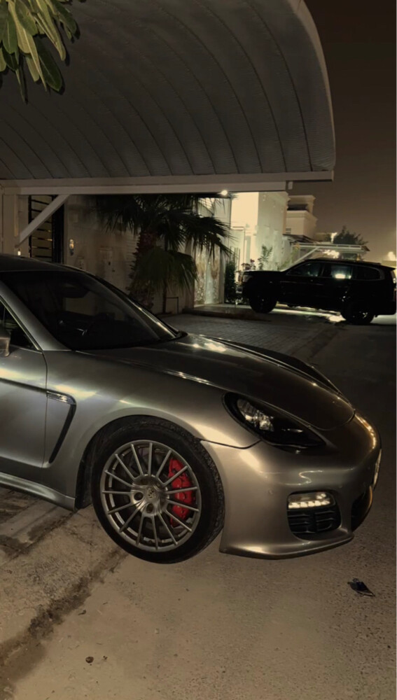 Porsche panamera S v8 - 2