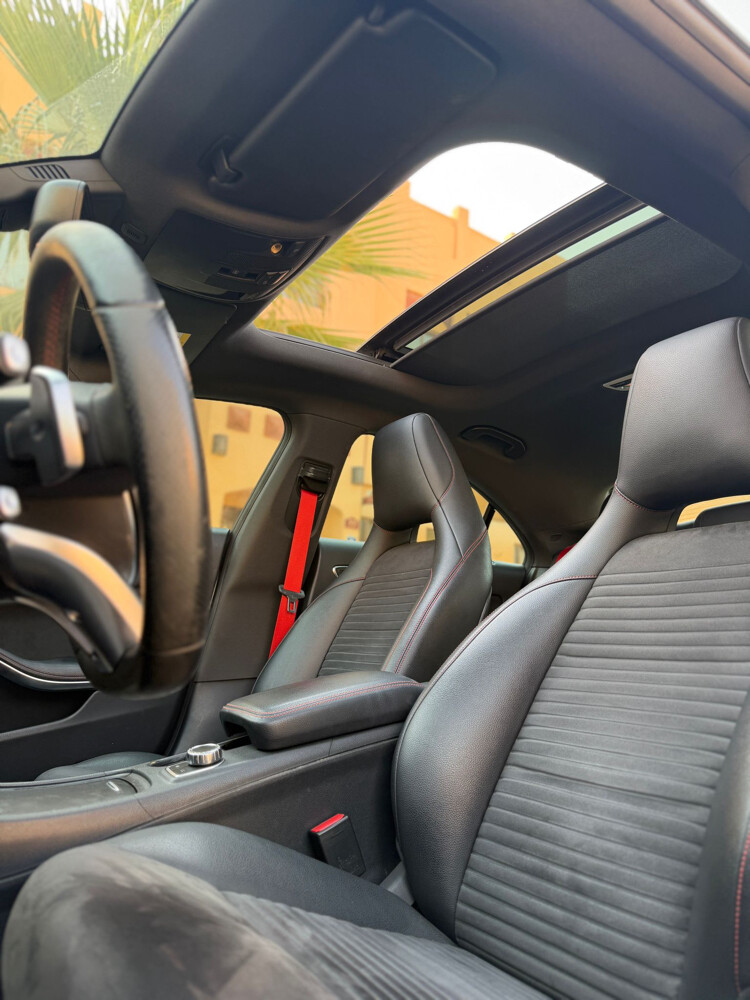 CLA 250 AMG PERFECT CONDITION  - 3