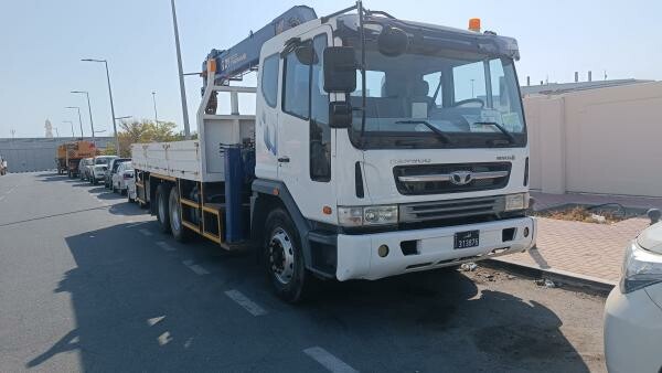 Boom Truck with Crane 10T for Sales - 1