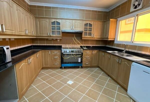 Semi Furnished Three Bedroom Villa - 6