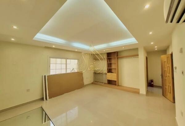 Semi Furnished Four Bedroom Villa - 7