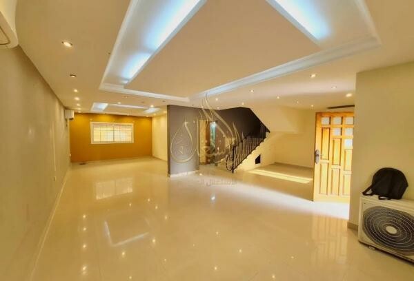 Semi Furnished Four Bedroom Villa - 4