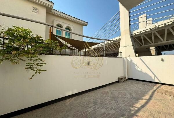 Semi Furnished Four Bedroom Villa - 6