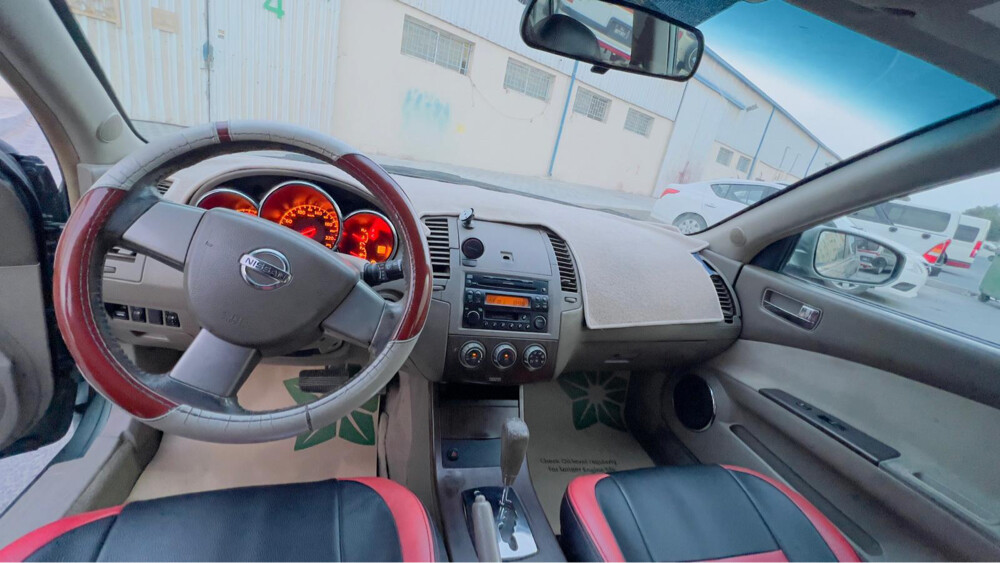 nissan Altima parts  - 4