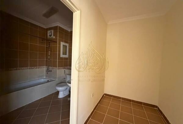 Semi Furnished Four Bedroom Villa - 8