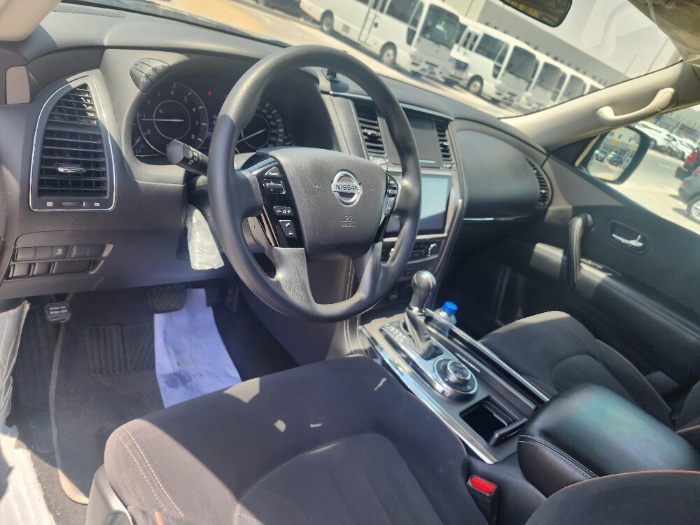 Nissan XE - 9