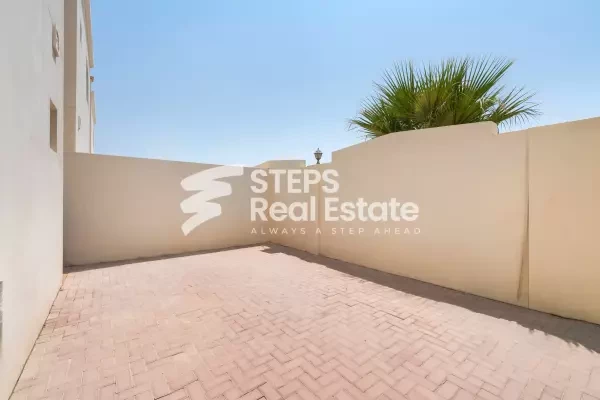 Compound Villa in Umm Salal Ali - 11
