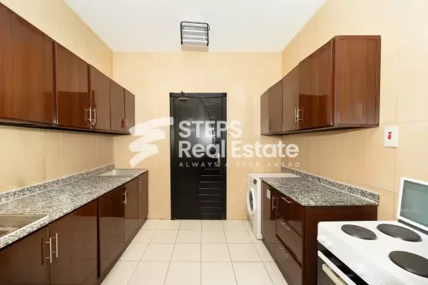 Compound Villa in Umm Salal Ali - 12