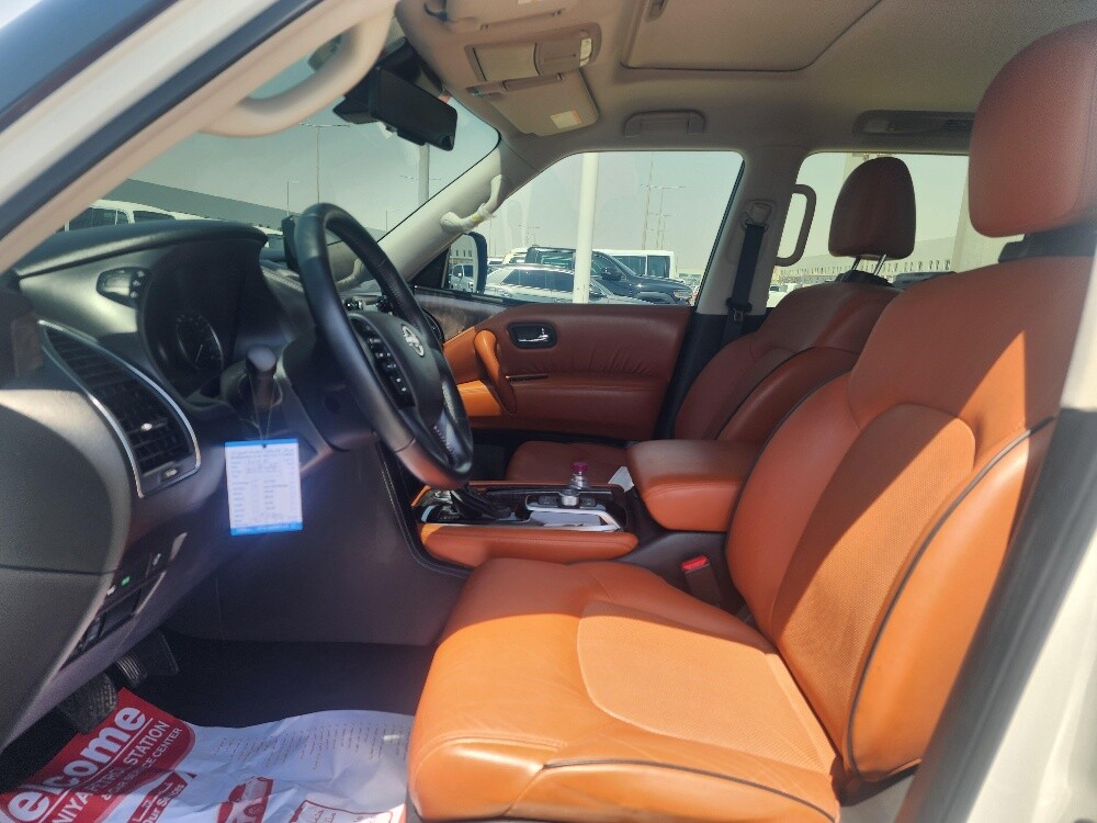Nissan Titanum V8 - 8