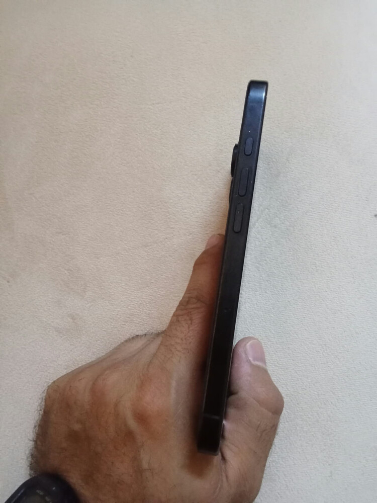 ايفو ن ١٦ برو مع علبة - 1