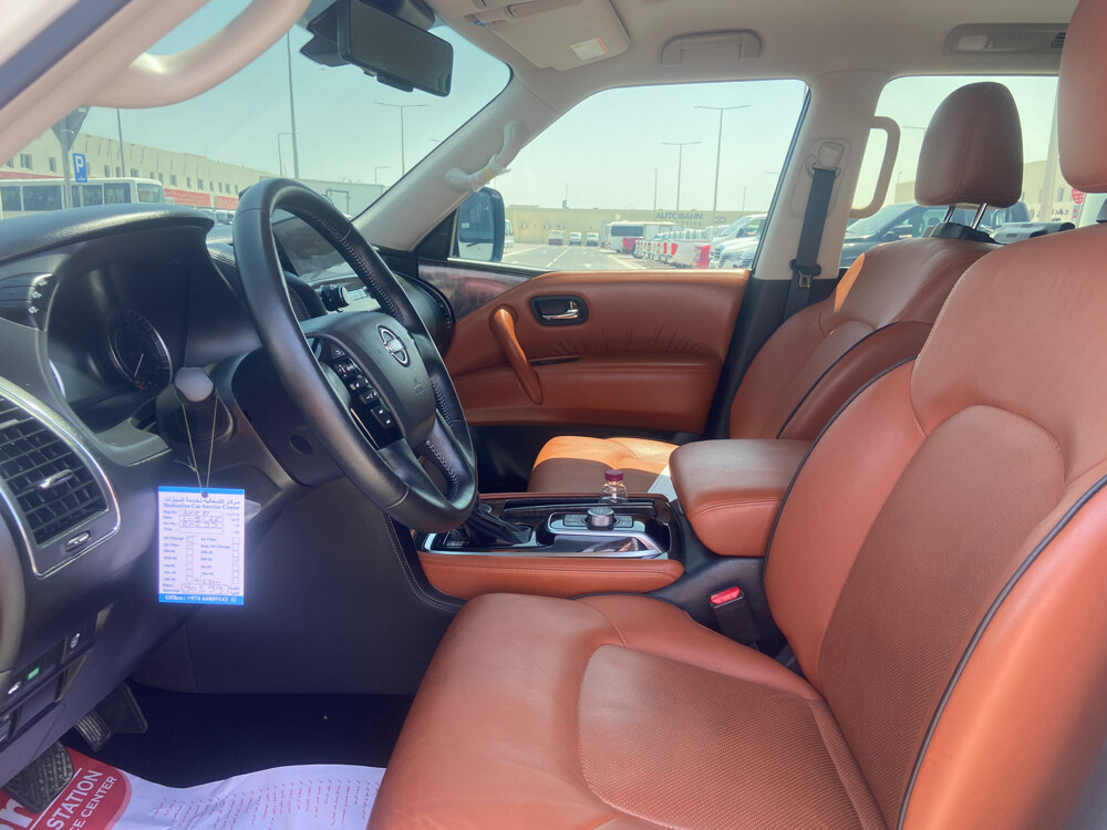Titanium 2023 V8 white - 3