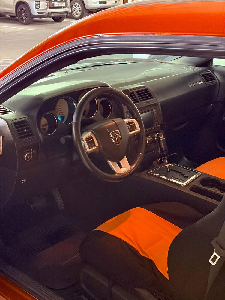 challenger SRT8 - 3