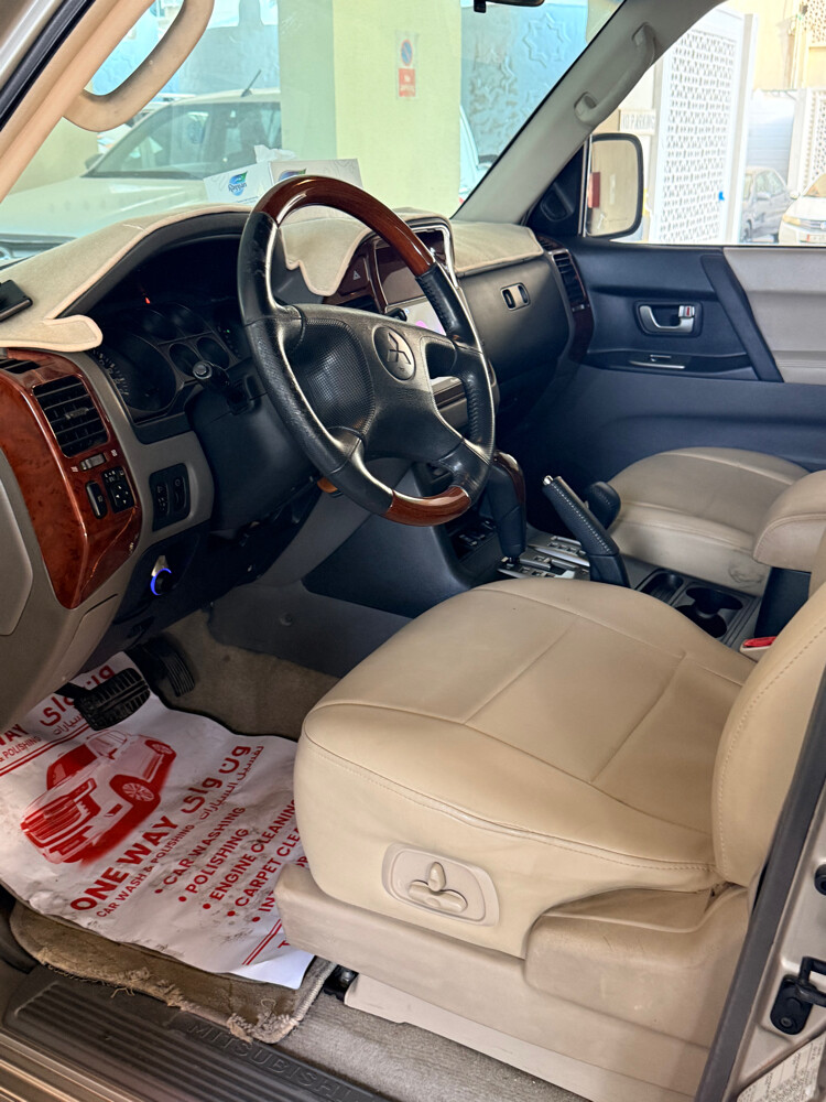 Mitsubishi Pajero 3.8 Full Option - 9