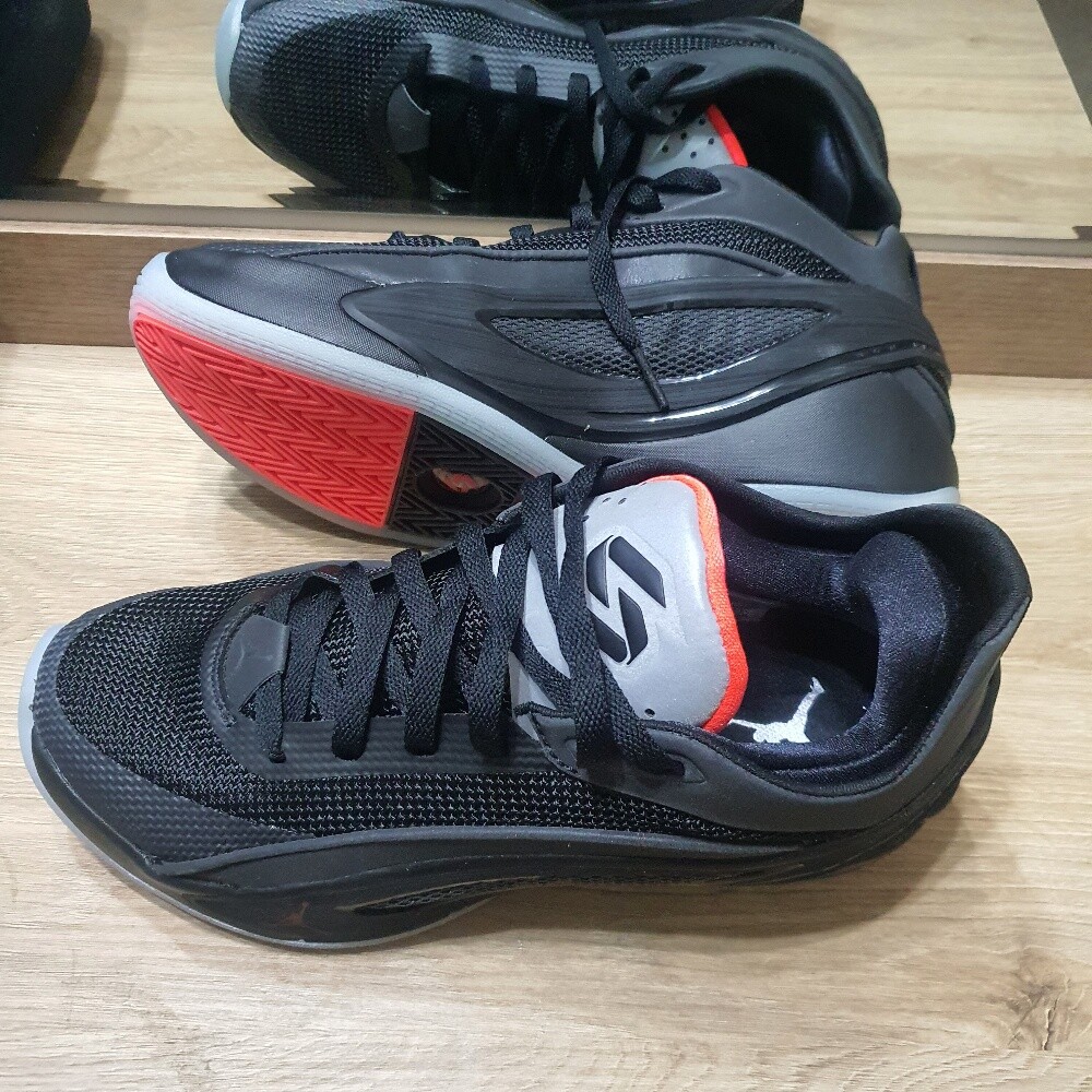 JORDAN LUKA 5 - 5