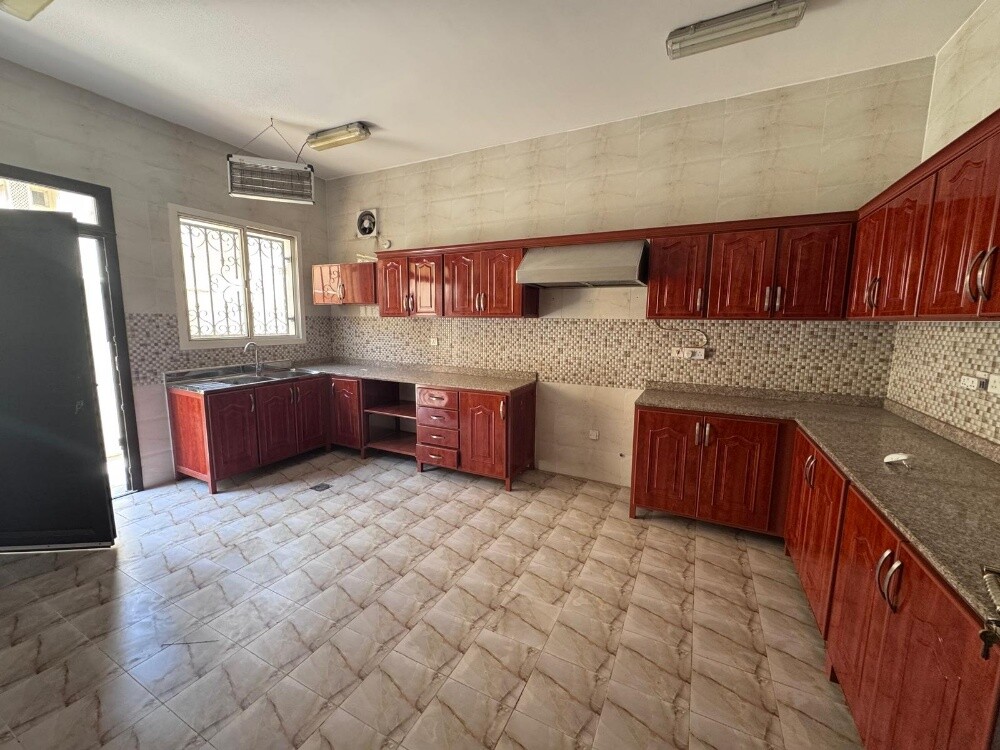 للايجار فيلا سكنية في حزم المرخية - 14