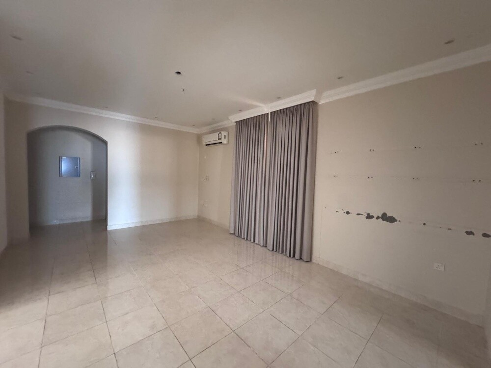 للايجار فيلا سكنية في حزم المرخية - 13