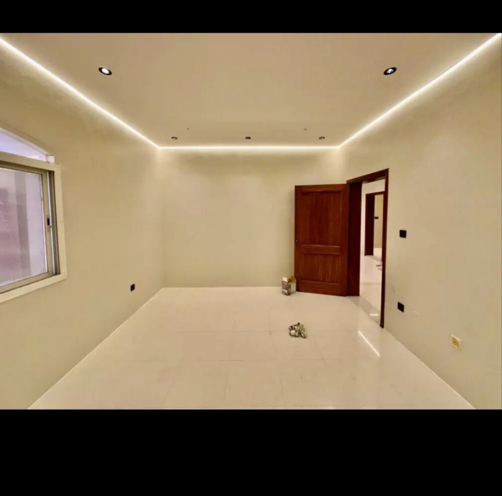 لأعمال الطلاء، اتصل على: 33001657 - 2