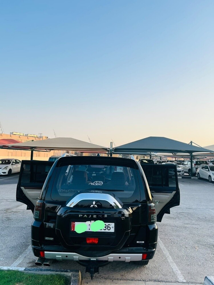 Mitsubishi pajero - 2