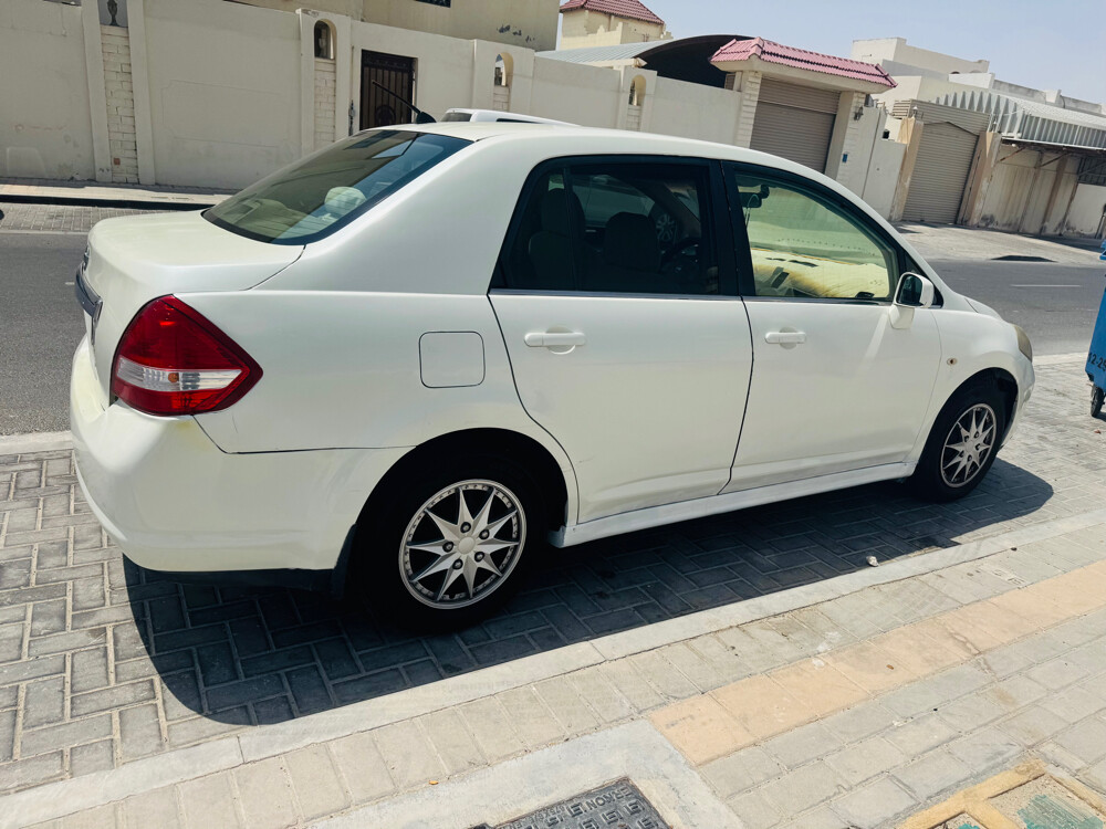 Nissan Tiida 2008  - 5